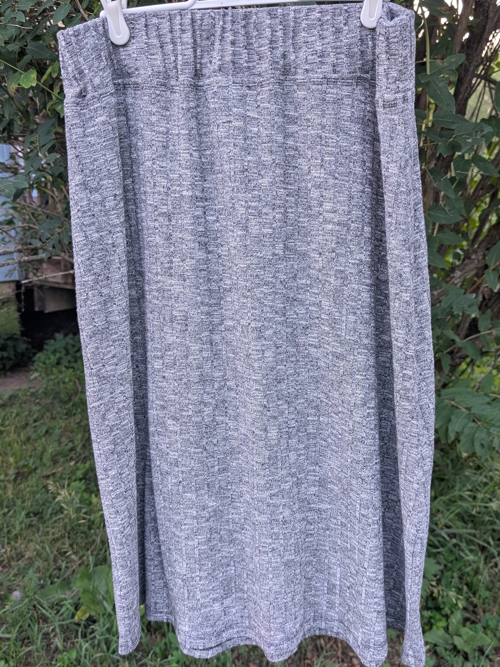 Casual Gray Knit Maxi Skirt - Comfortable Everyday Style